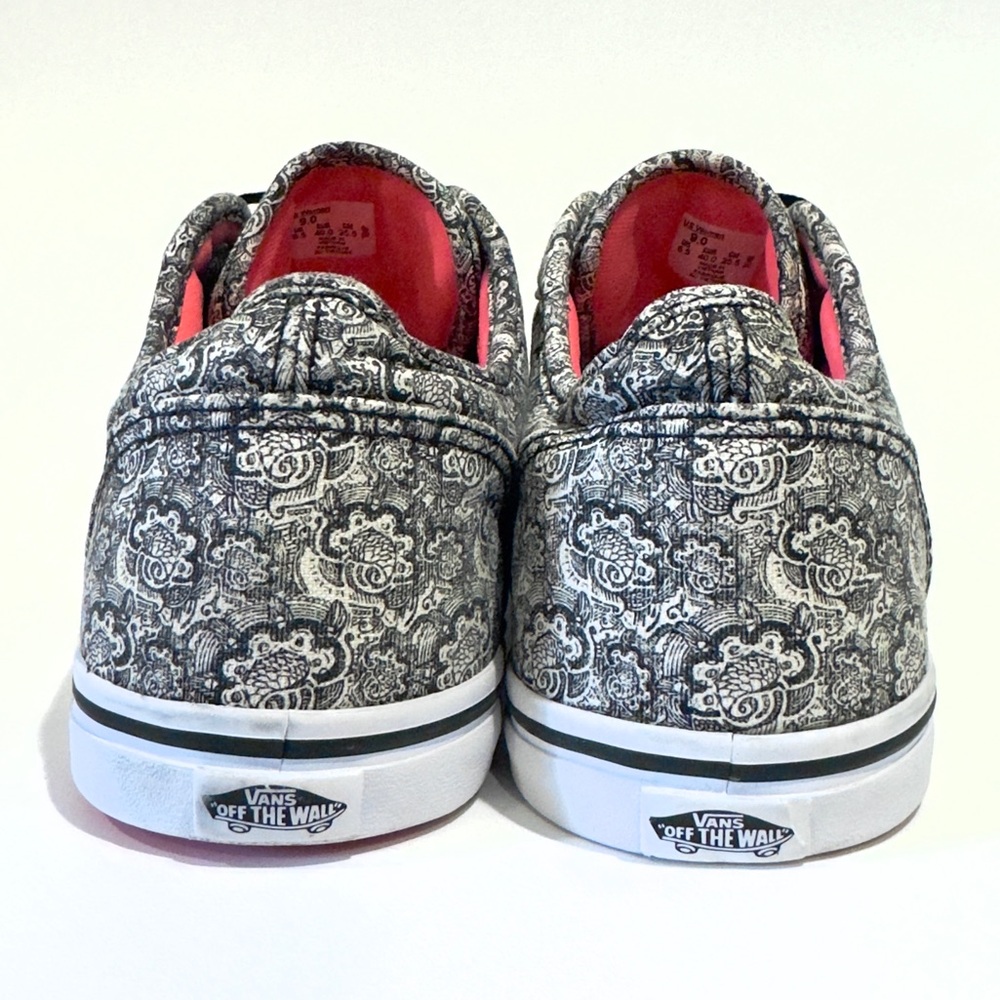Vans Women’s Off The Wall Low-Top Lace up Sneakers - Size 9 - Picture 4 of 8